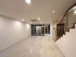 Opera Estate (D15), Terrace #468435151